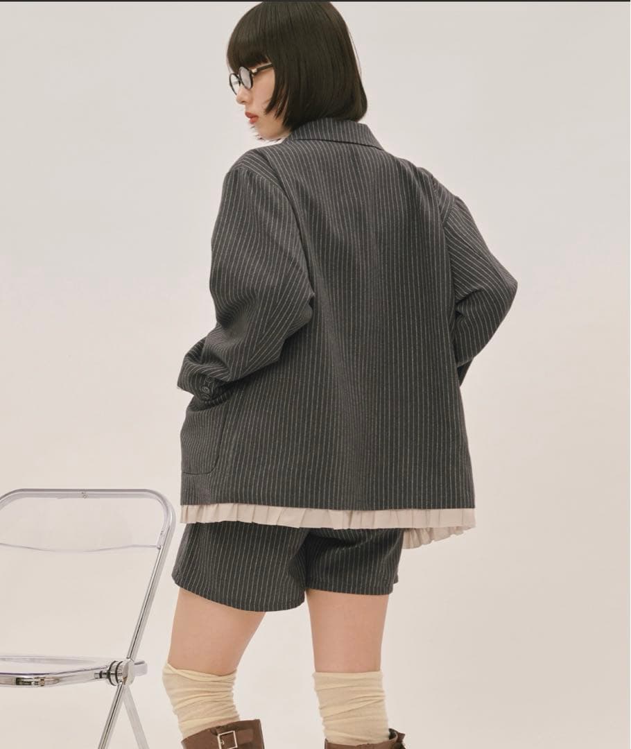 フリルレイヤードデザインジャケット