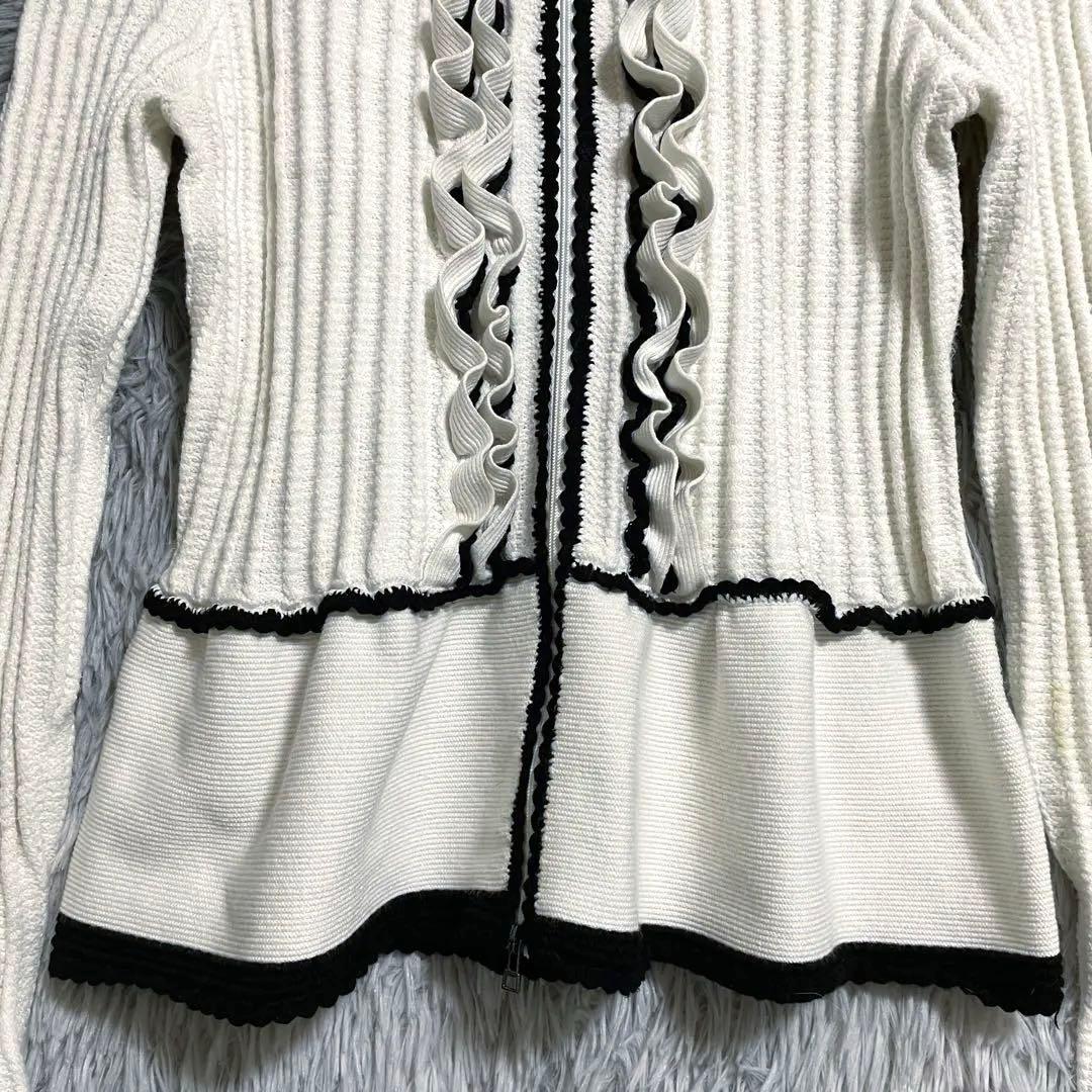 【美品】TO BE CHIC フリル ダブルジップ カーディガン ペプラム L