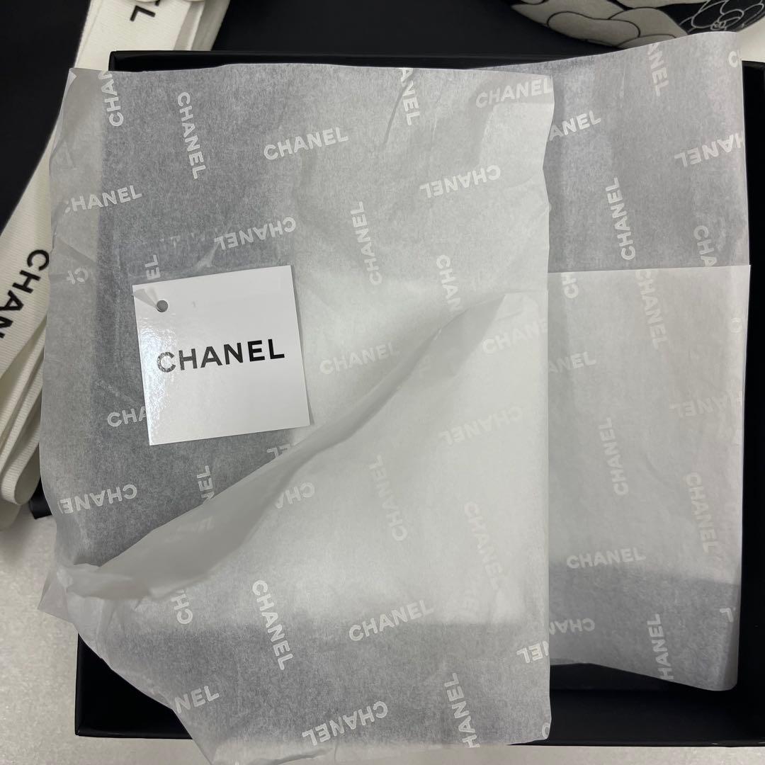 CHANELシャネル★カメリアシルク☆白黒ヘアアクセサリー・カチューシャ