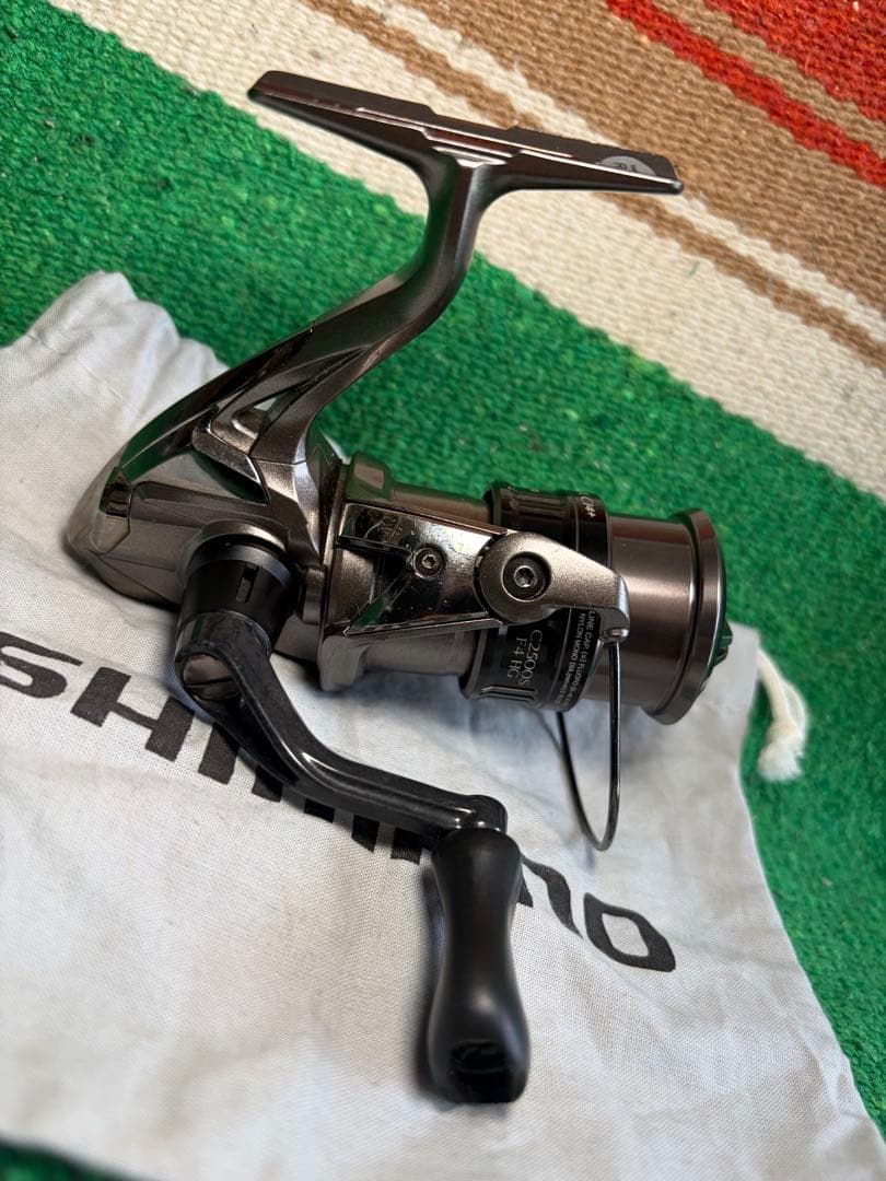 大*岩様 SHIMANO COMPLEX ci4+ C2500 F4 HGスピニ