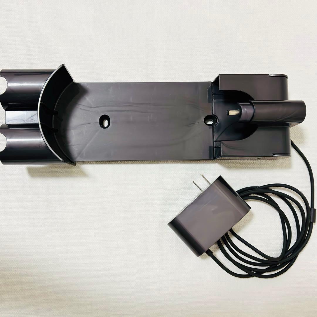 【ジャンク品】Dyson V8slim fluffy スティッククリーナー