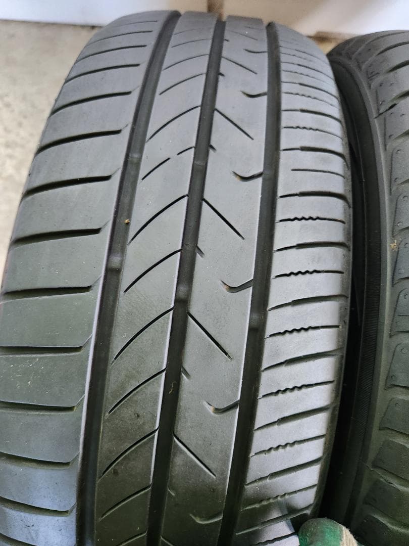 送料込☆2023年製 TOYO トーヨー タイヤ 195/65R15日本製☆2本