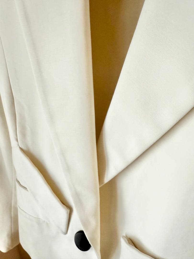 【GUCCI サイズ40】ホワイト テーラードジャケット