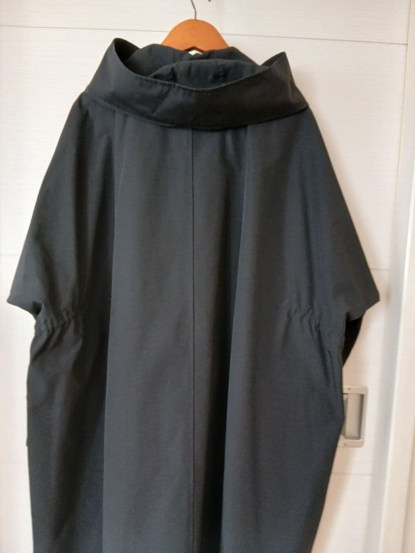 新品未使用　タグ付き　VACHEMENT 黒タフタロングトレンチコート