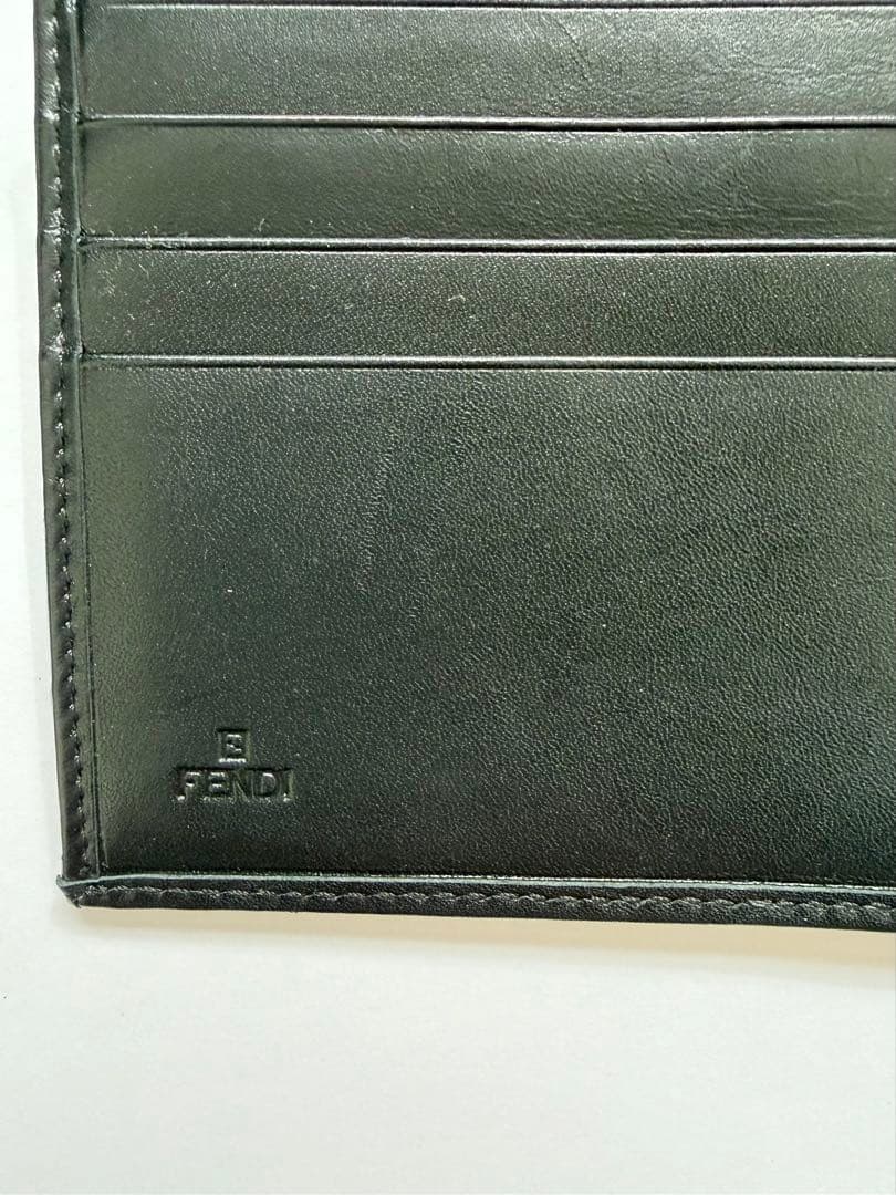 Fendi ブラック 二つ折り財布