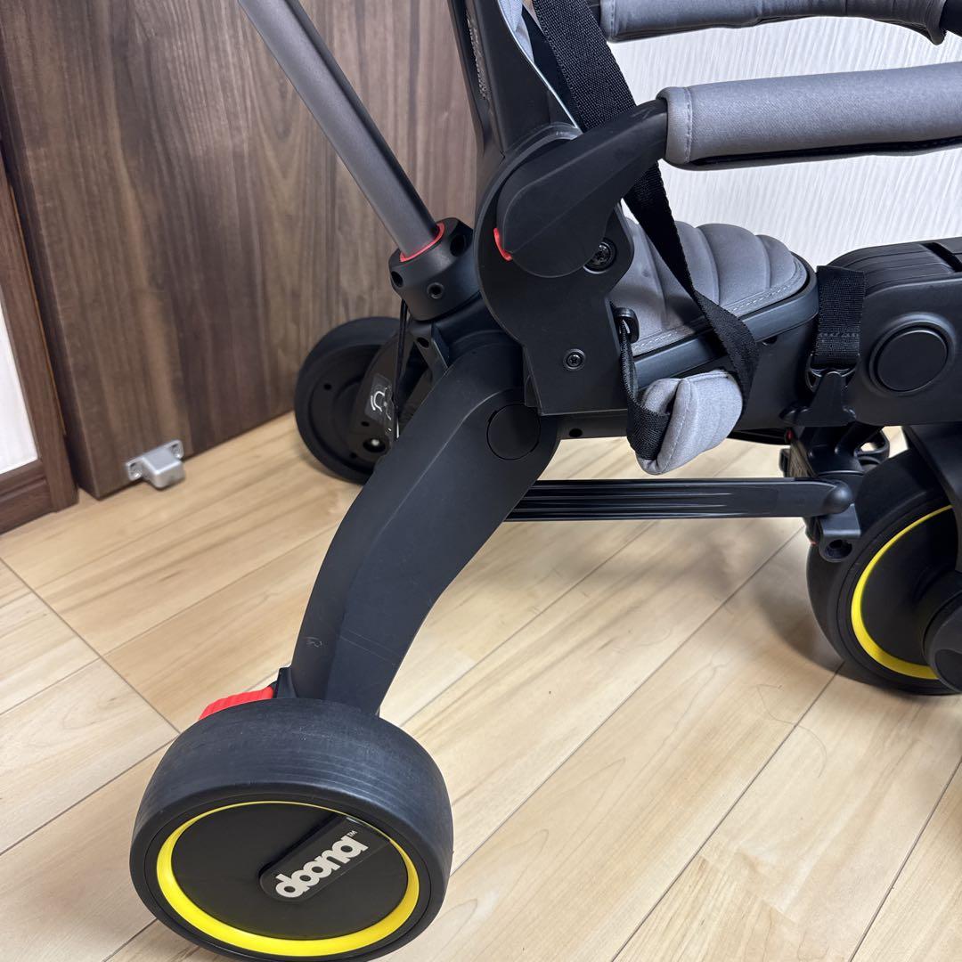 doona ドゥーナ Liki Trike 折りたたみ三輪車 グレー　美品