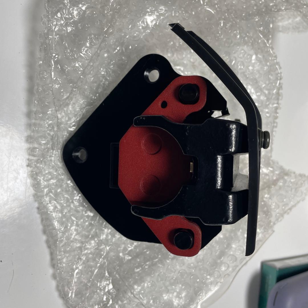 GS400用キャリパー新品