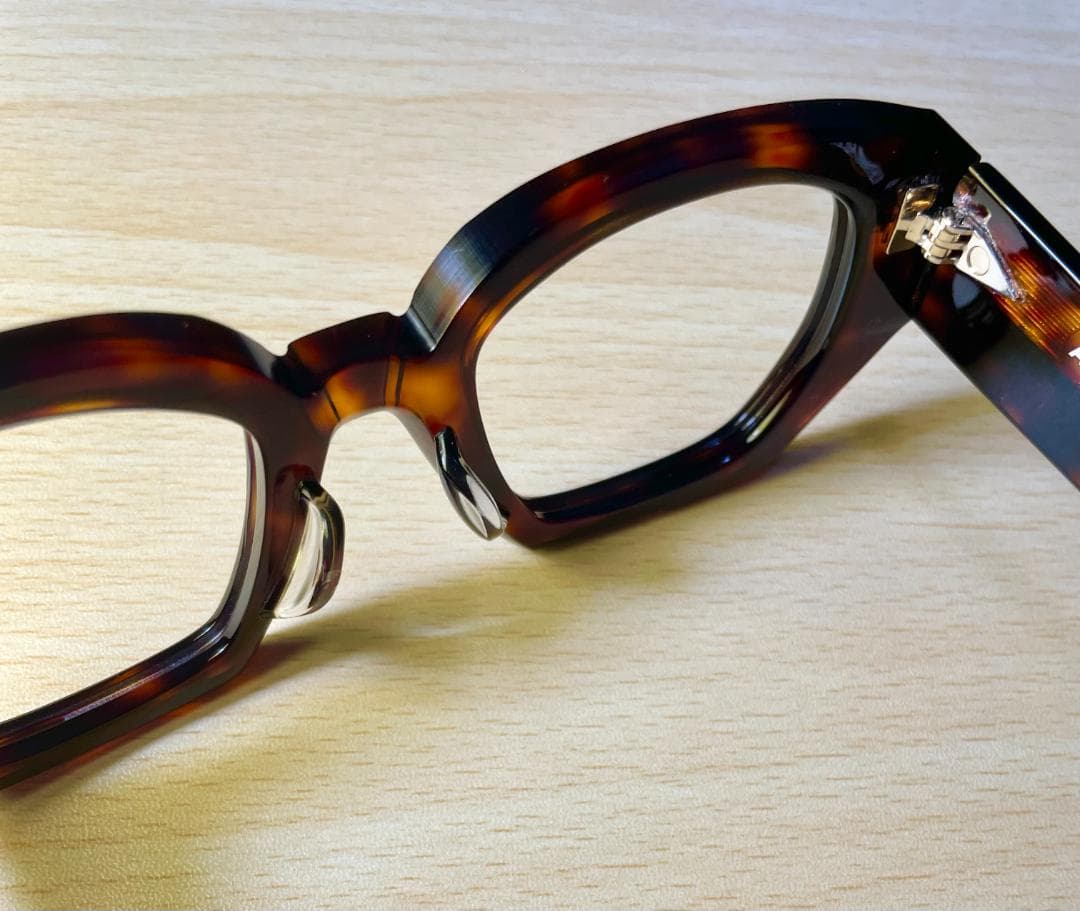 AHLEM CONSTANTINE / LIGHT TURTLE 訳あり商品