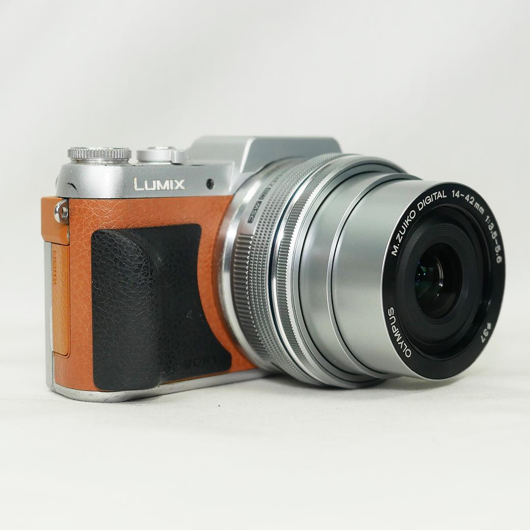 オリンパス 電動パンケーキレンズ M.ZUIKO 14-42mm シルバー