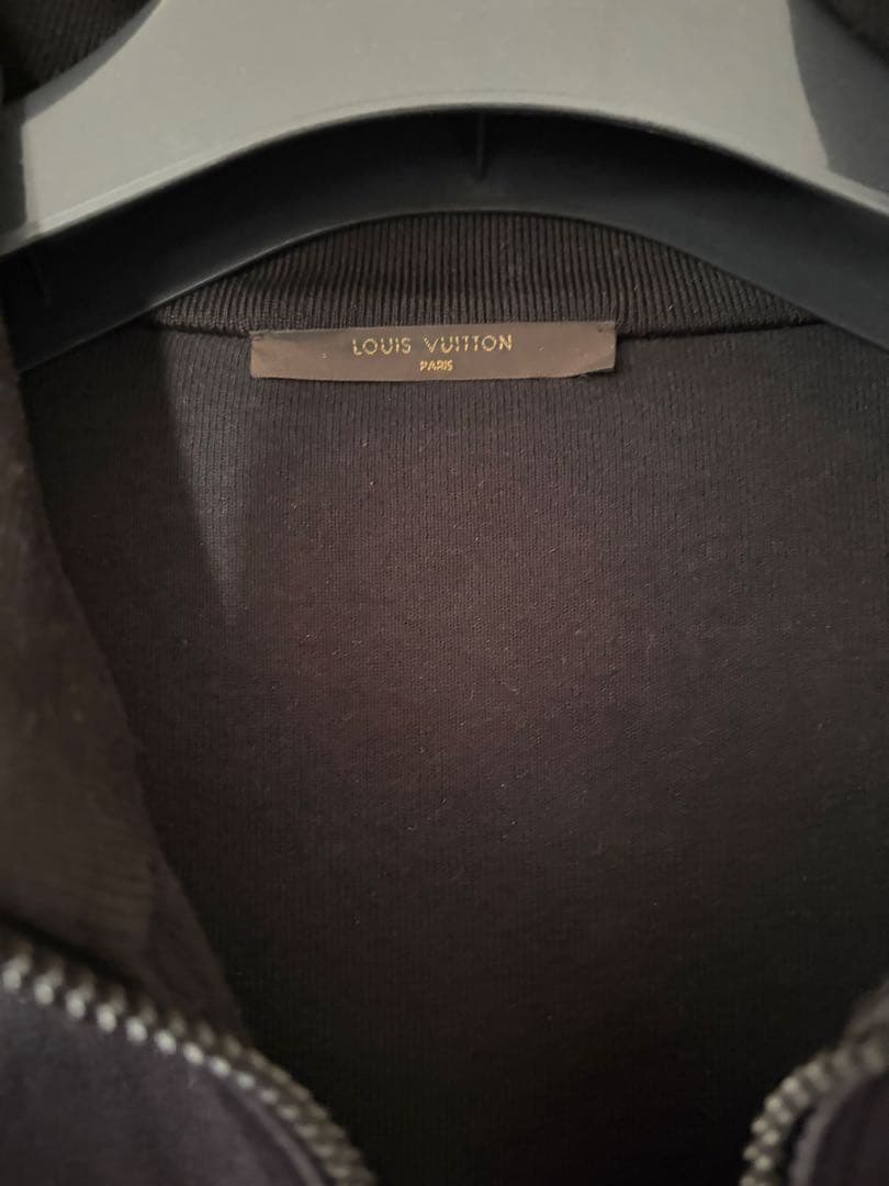Louis Vuitton ブラック ジップアップジャケット