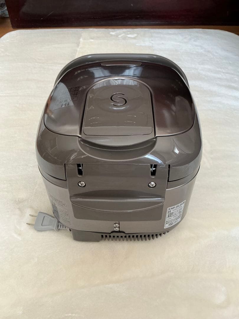 超美品　象印 炊飯器 NP-GL05 3合炊き