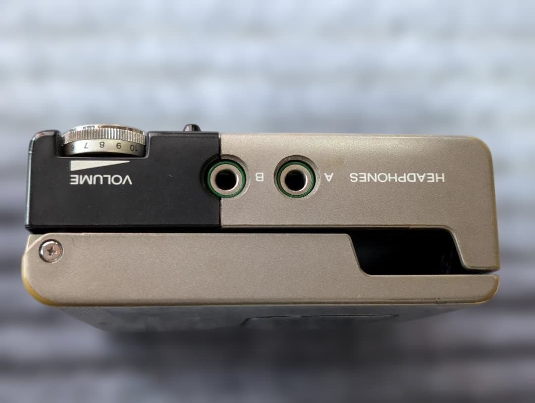リ*能様 SONY WM-2 カセットプレーヤー