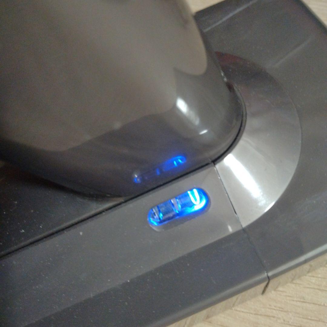 dyson V8 fluffy 掃除機 本体と付属品(ジャンク品)