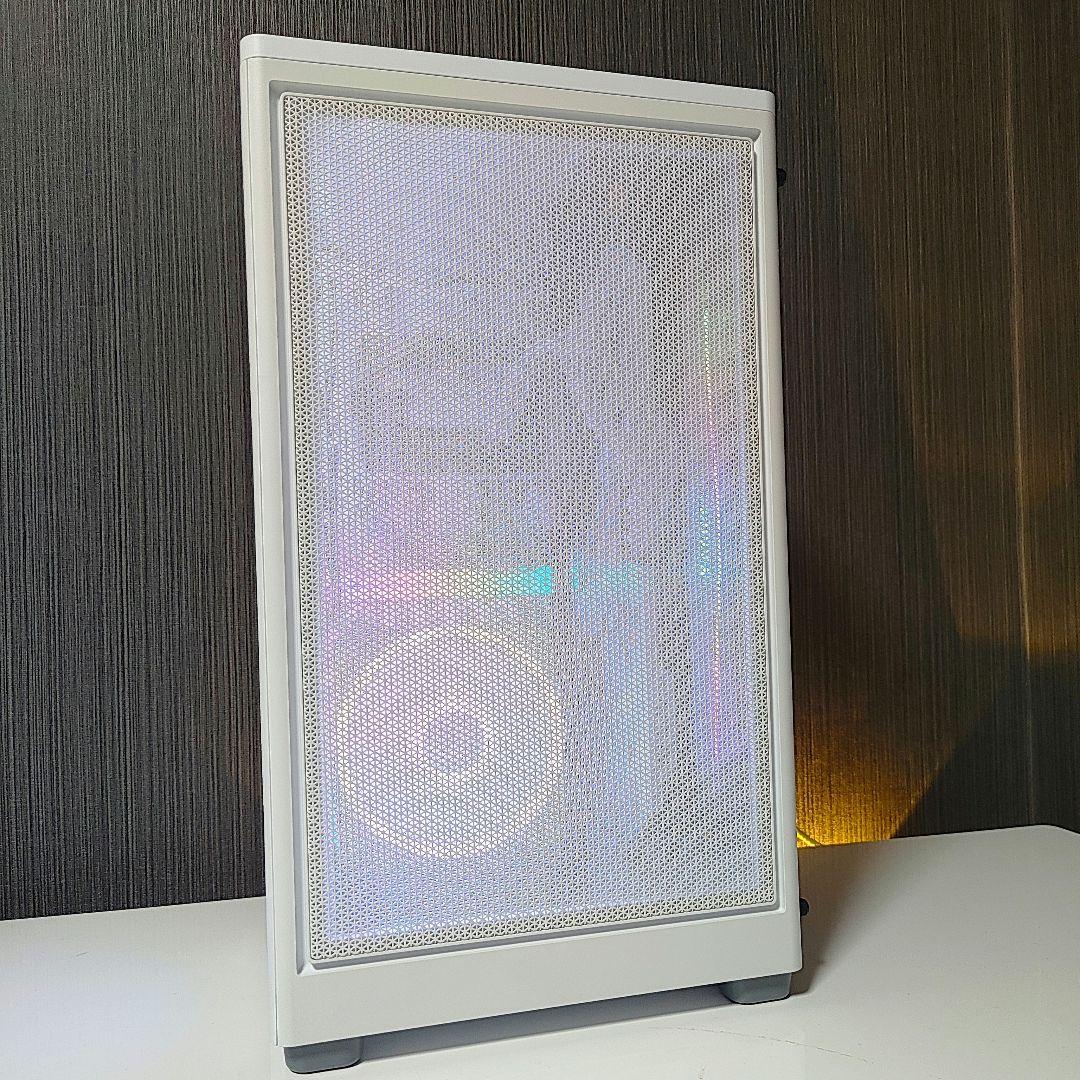【省スペース 高性能 ゲーミングPC】デスクトップパソコン／白／光る LED