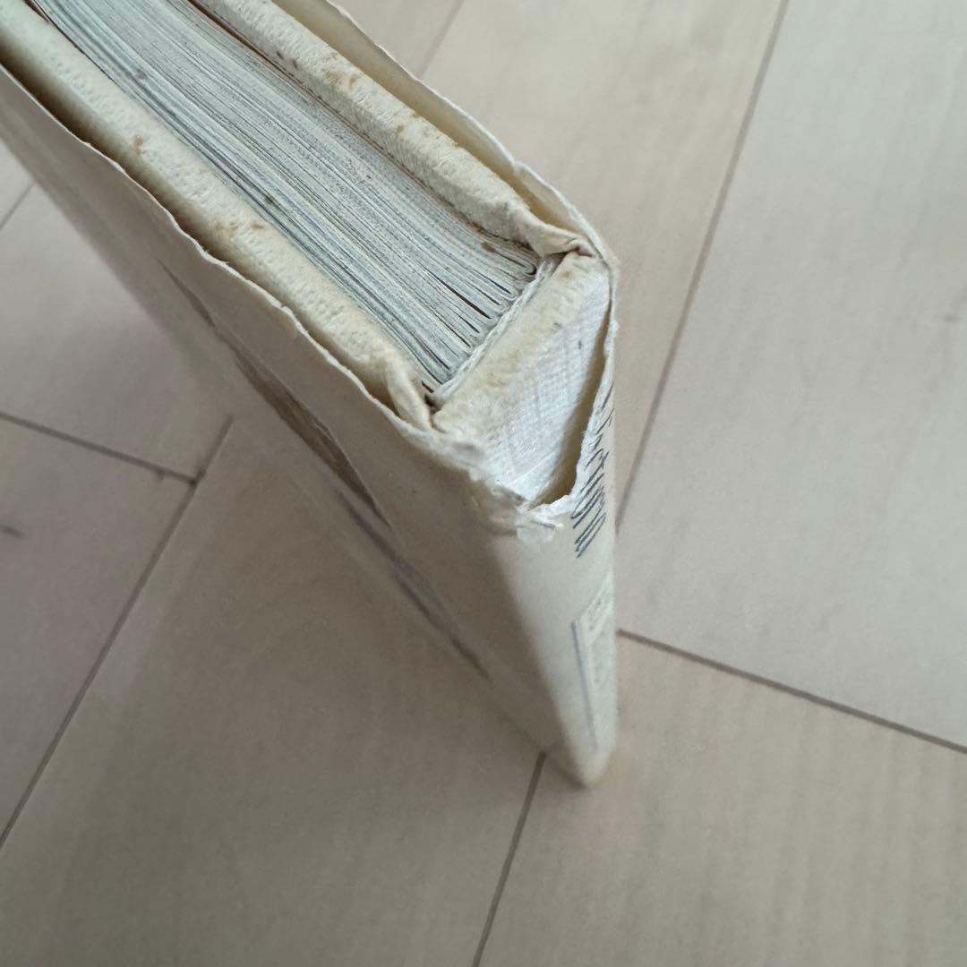 洋書 Victoria At  With White