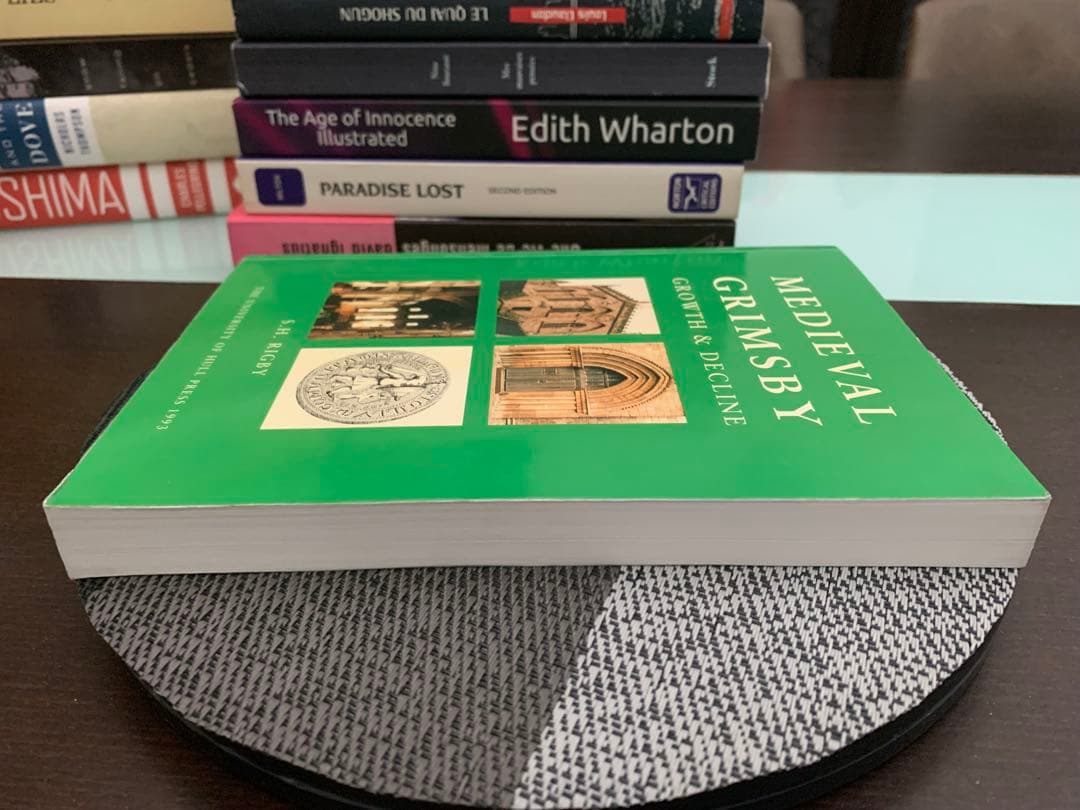 洋書 Medieval Grimsby: Growth & Decline