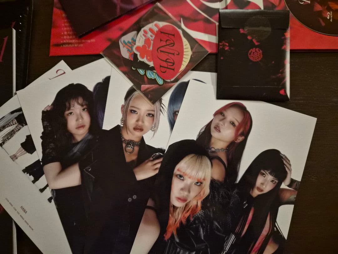 HANA アルバム 1st Album 完全生産限定盤 トレカ未開封