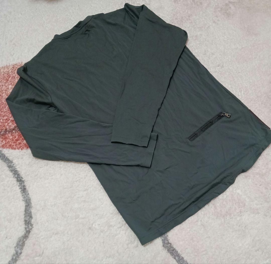 PRADA ブラック 長袖Tシャツ　Lサイズ