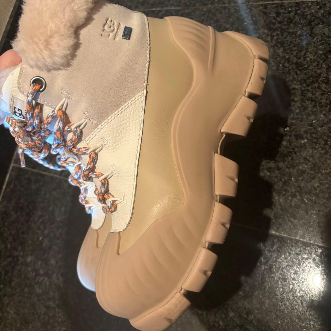 【green】UGG アディロームハイカー