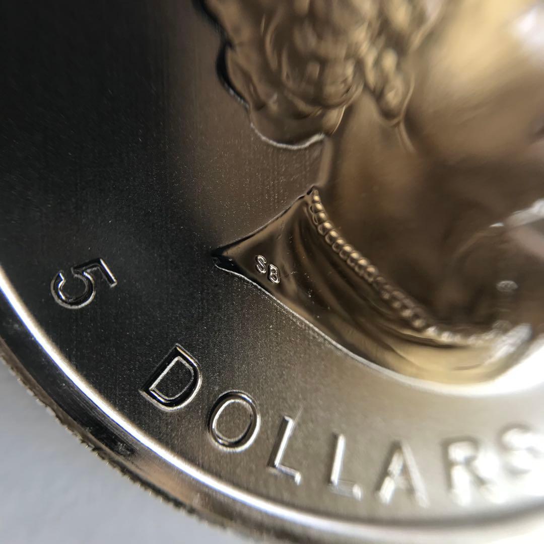 カナダ 1オンス 銀貨 5ドル エリザベス2世