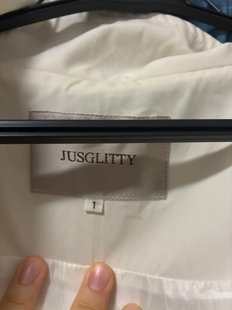 JUSGLITTY アイボリー 撥水ロングフードブルゾン サイズ1