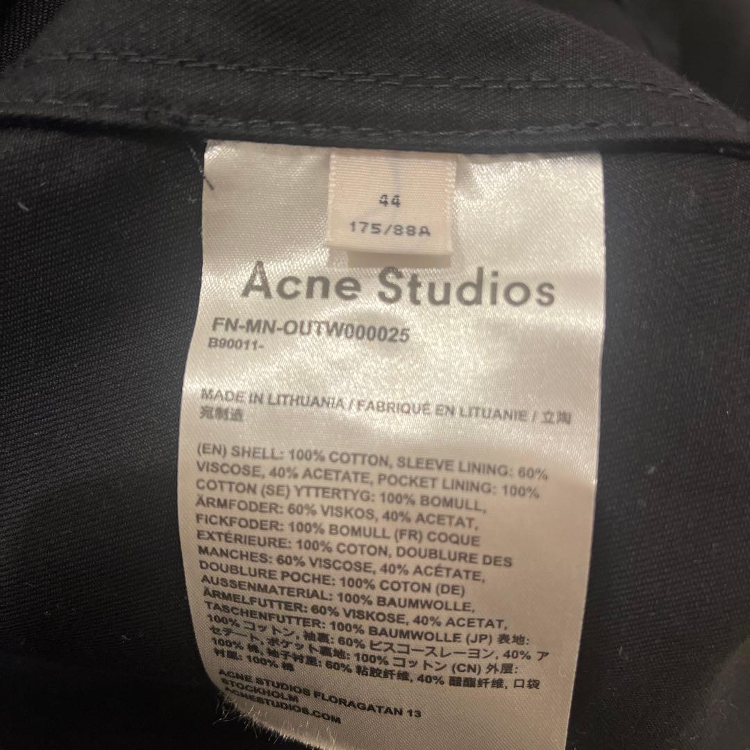 T様　　　　　　　　　　　　　ACNE アクネストゥディオズ　モッズコート 44