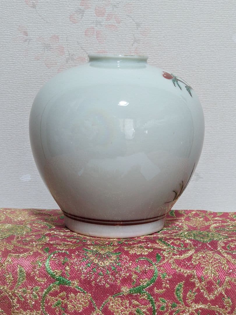 ♦酒井田柿右衛門 岩牡丹文様壺小壺 幕末〜明治時代 花器置物飾り 古美術骨董品
