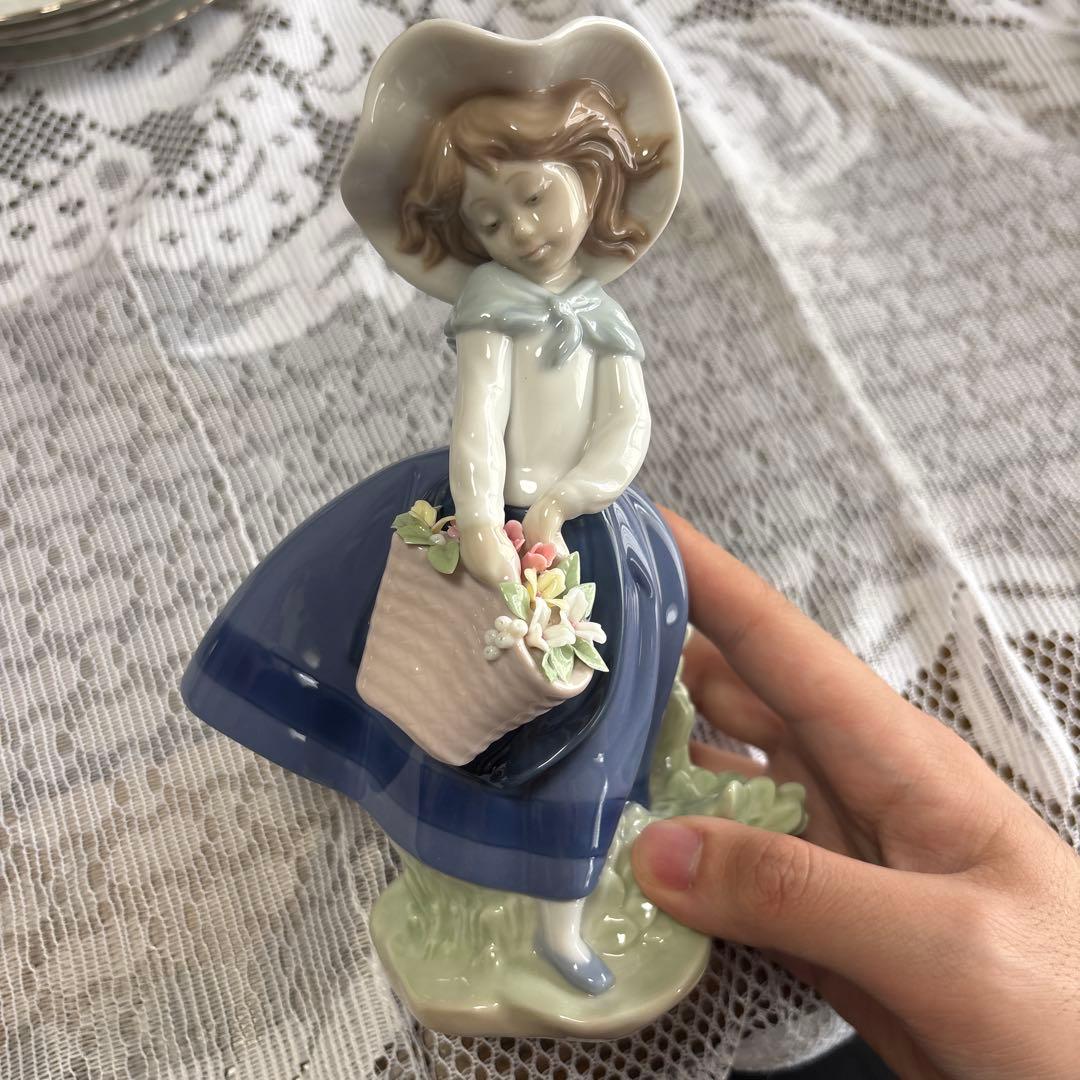 少女の陶器像　LLADRO リヤドロ　置物　陶器