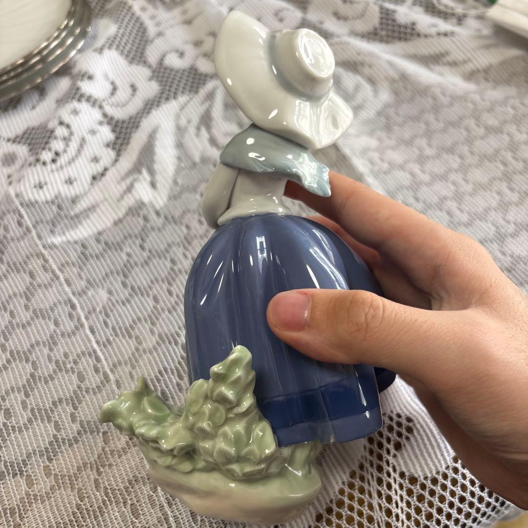 少女の陶器像　LLADRO リヤドロ　置物　陶器