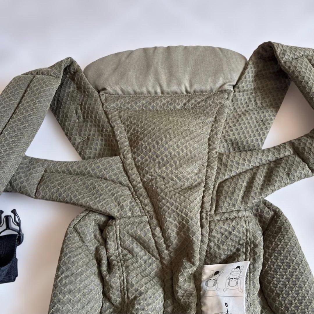エルゴの抱っこ紐　オムニブリーズ　オリーブグリーン　ergobaby