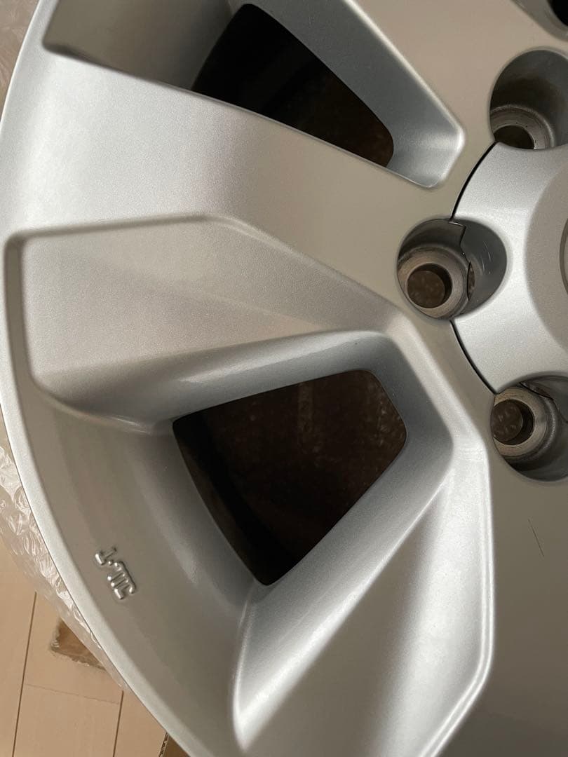 ハイラックス　GUN125 純正ホイール　1本