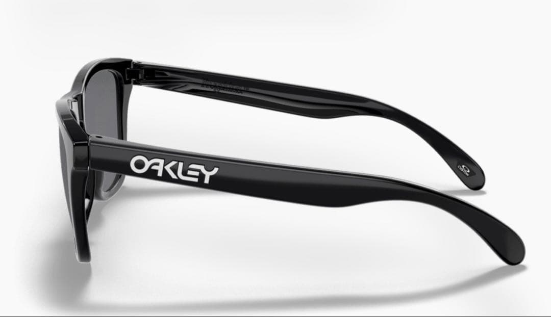 【極美品】Oakley Frogskins フロッグスキン黒/プリズムグレー
