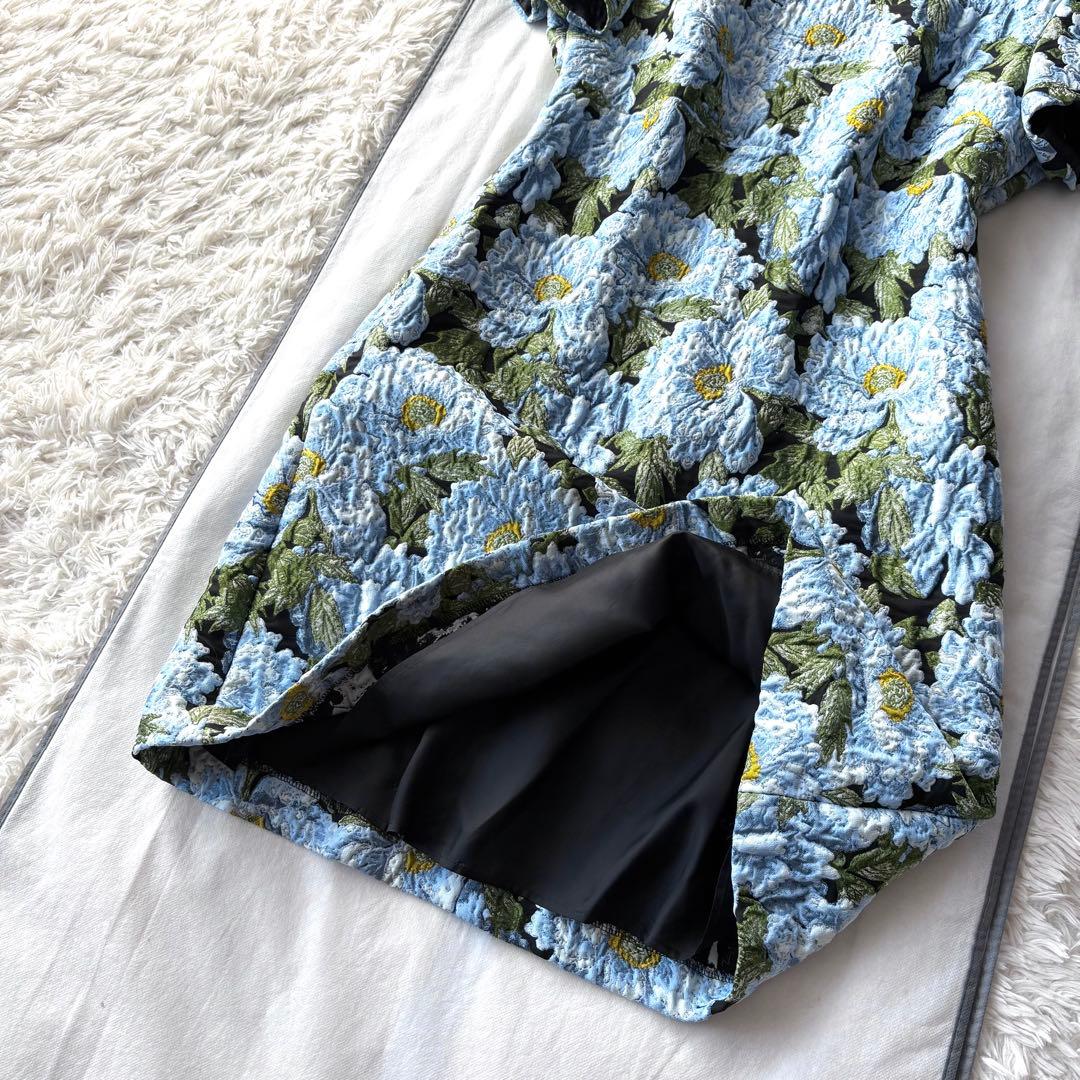 新品同様‼️ VOGUE掲載 ESCADA クロッケフラワージャガード ワンピース
