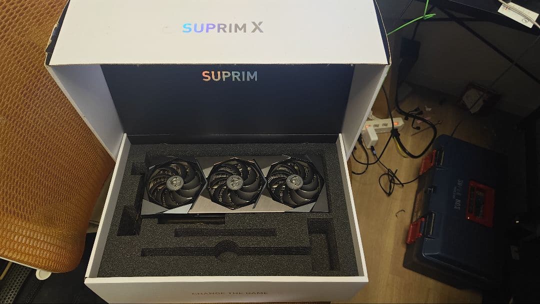 グラフィックボード・グラボ・ビデオカード MSI GeForce RTX 3090 Ti SUprim X