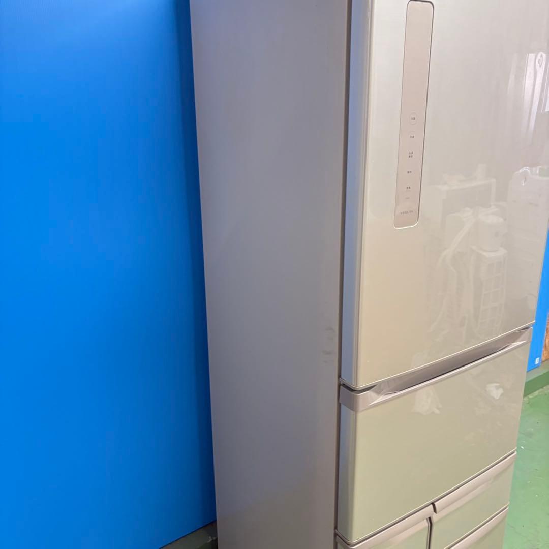 804 大型冷蔵庫 容量426L 東芝 5ドア 自動製氷機付き 家庭向け