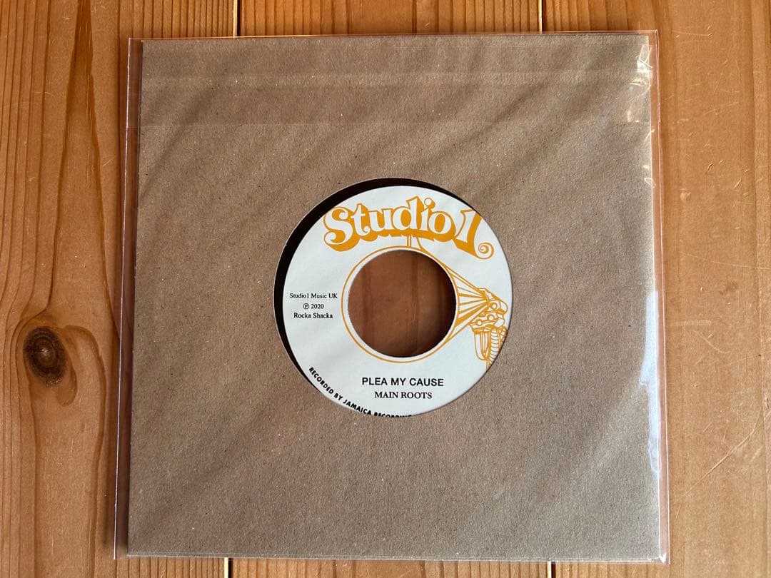 ＬＥＮＮＩＥＨＩＢＢＥＲＴ ＣＨＩＮＥＳＥＢＥＡＵＴＹ レコード レゲエ