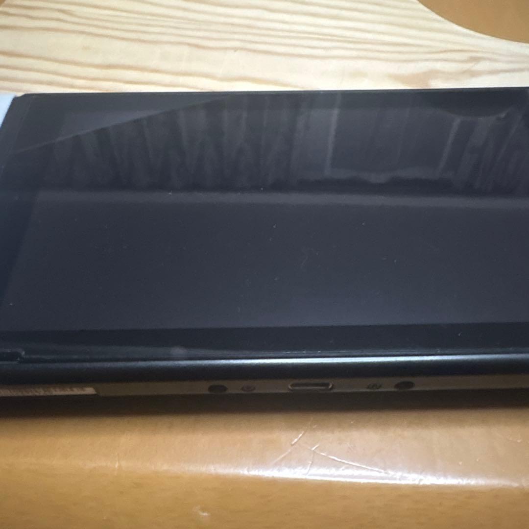 中古Nintendo Switch 本体 ドッグ アダプタ　コントローラーなど
