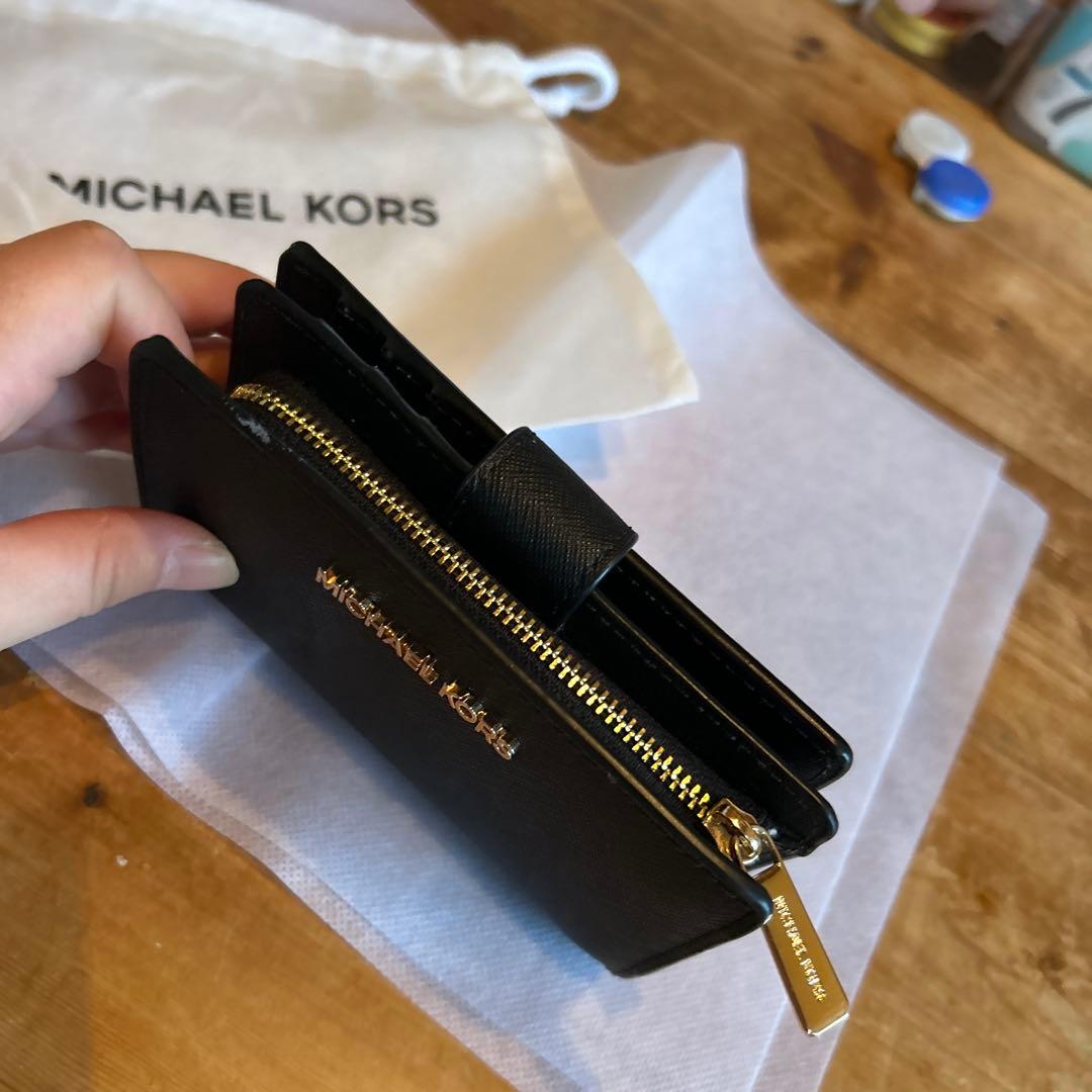 MICHAEL KORS ブラック 二つ折り財布 美品