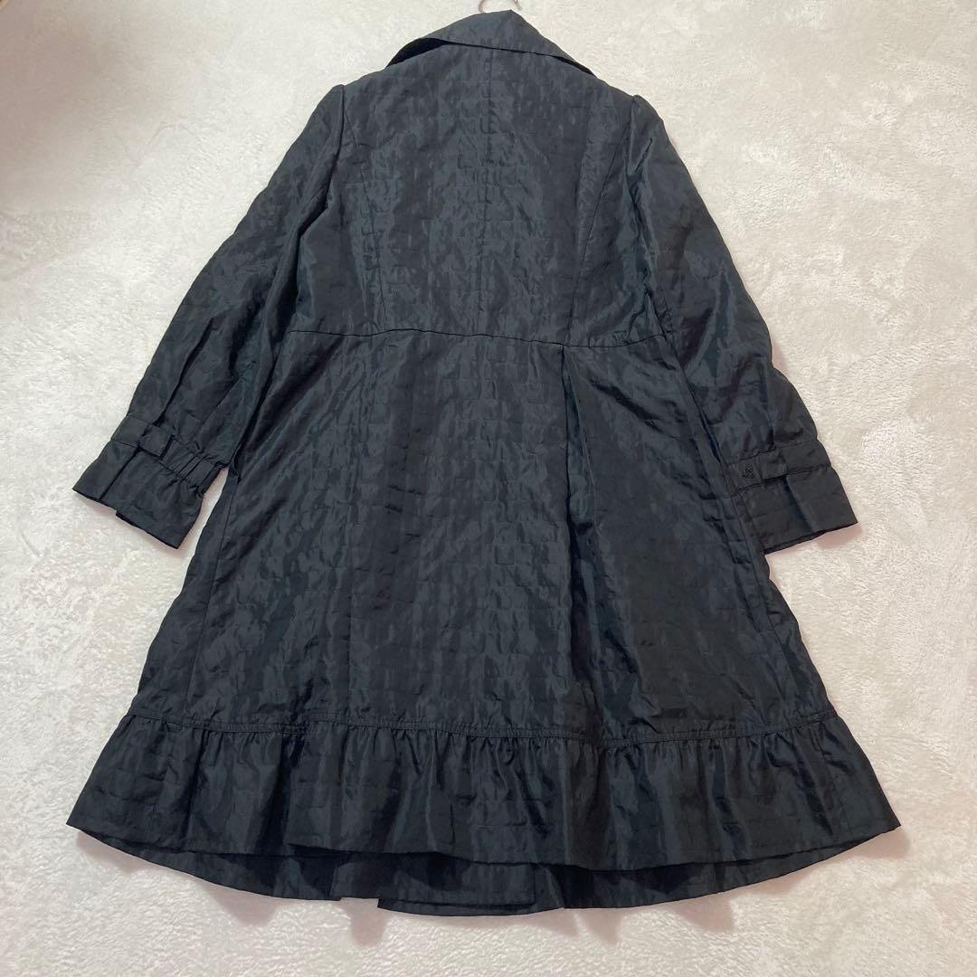 美品　トゥービーシック　46 スプリングコート　ベルト　黒　大きいサイズ　フリル