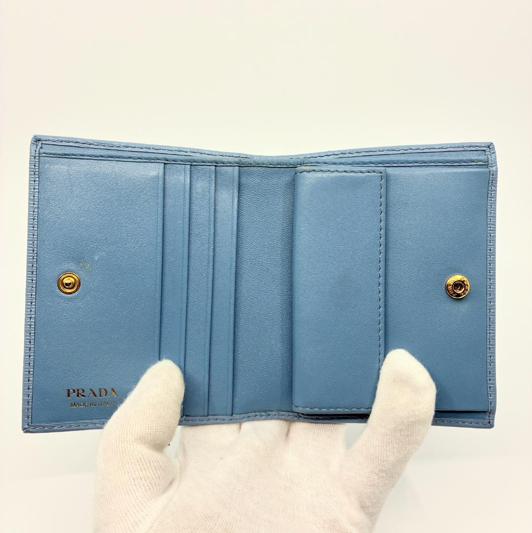 PRADA プラダ レザー 水色 二つ折り財布 A1364B3