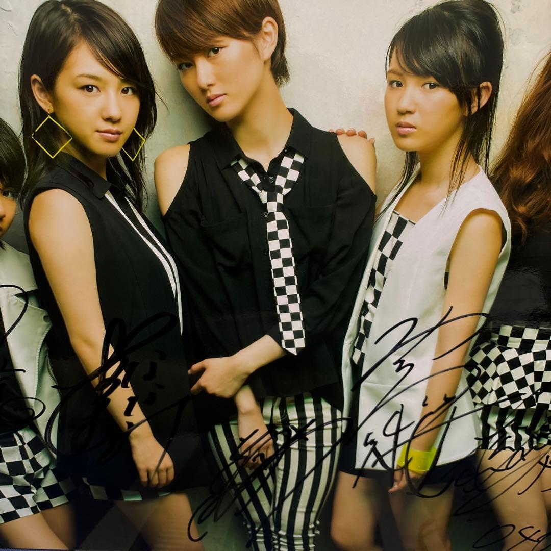 サイン入り アイドルグッズ 写真 約42cm x 50cm