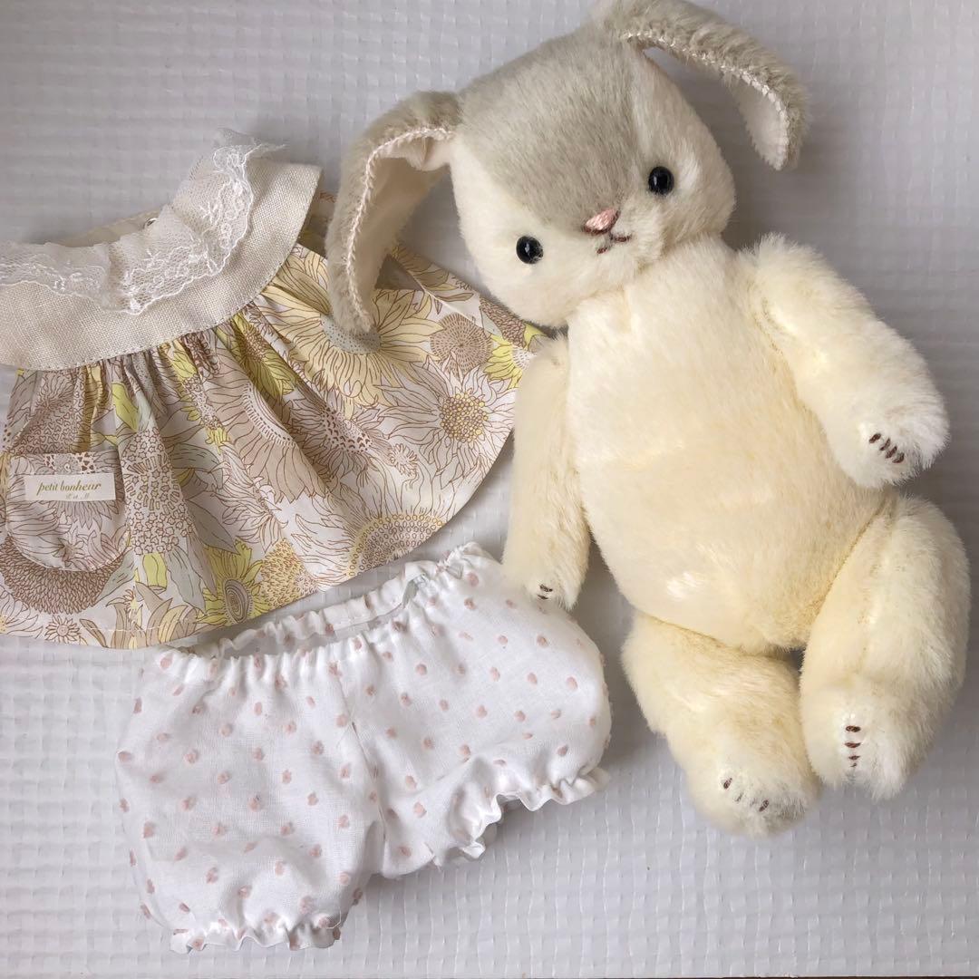 ハンドメイド　ロップイヤーちゃんの初節句　うさぎのぬいぐるみ