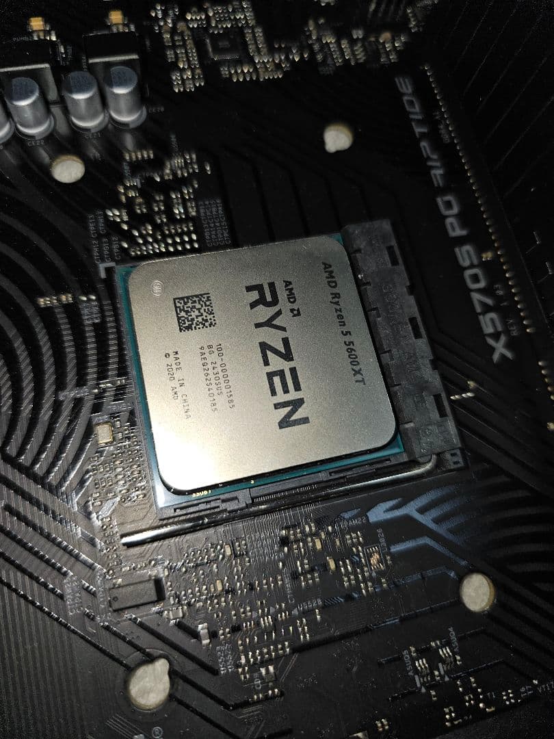 AMD Ryzen 5 5600XT DDR4 16GB X570　マザーボード