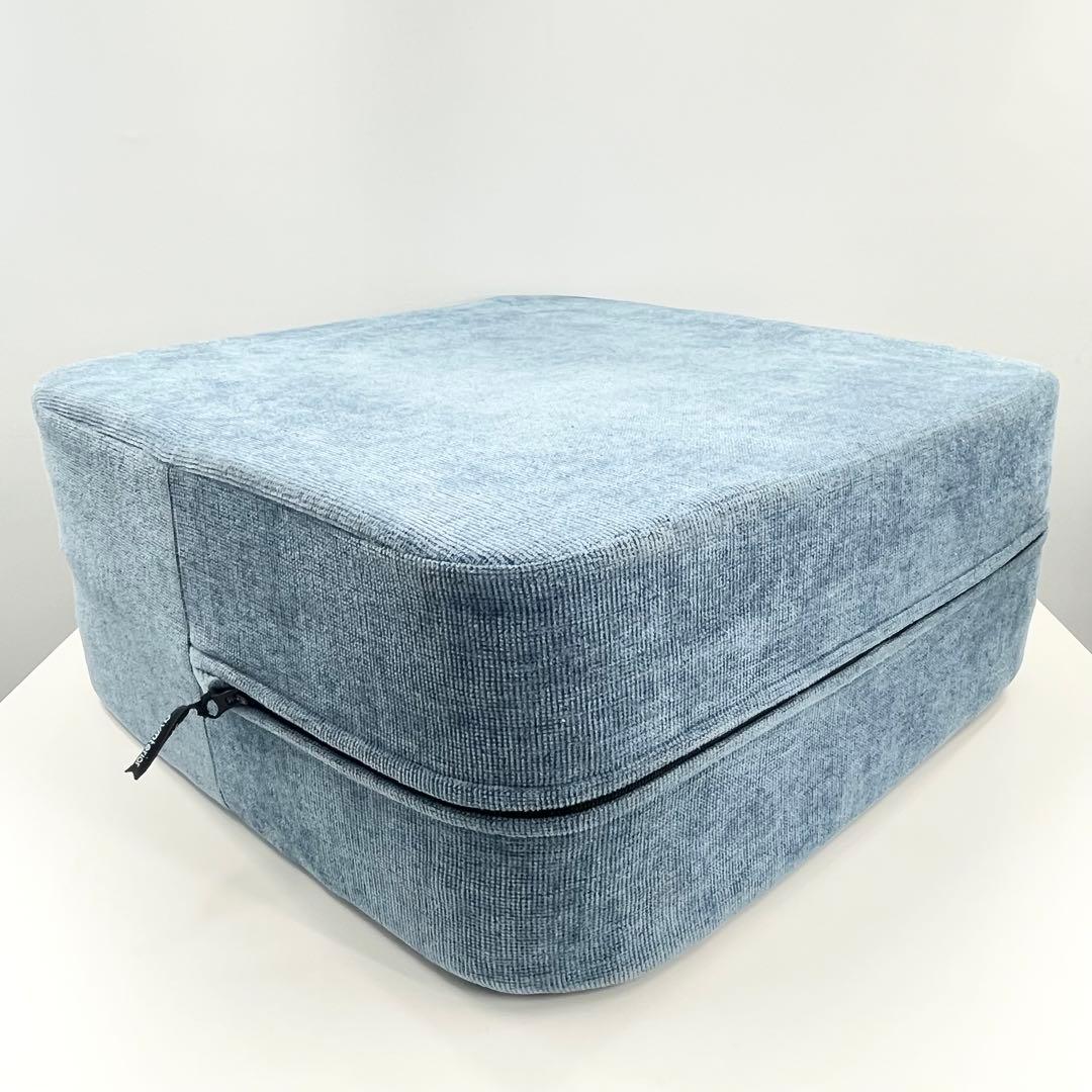 美品 Gymterior ジムテリア シェイプキューブ クッション