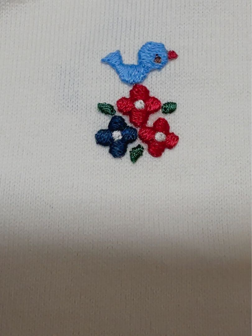 【新品未使用】familiar 刺繍入り白赤チェックワンピース