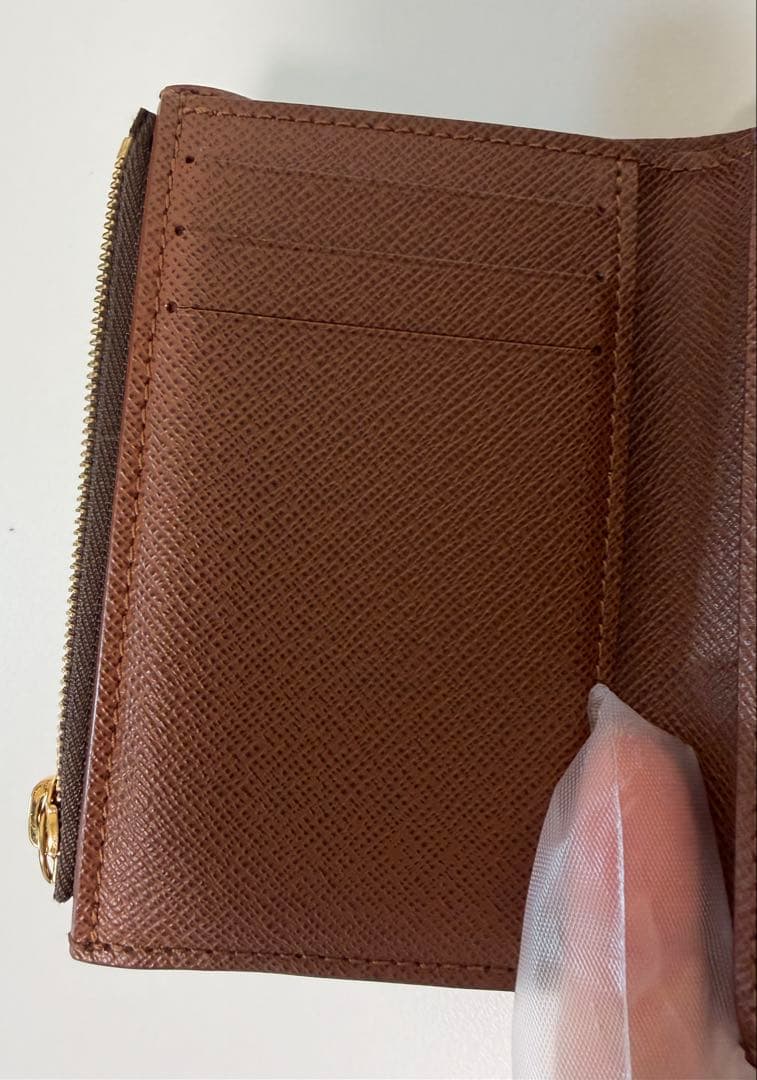 ルイヴィトン ポルトフォイユ ヴィクトリーヌ 三つ折り財布