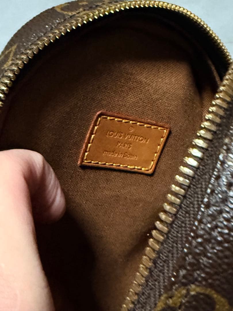 Louis Vuitton モノグラム ボディバッグ