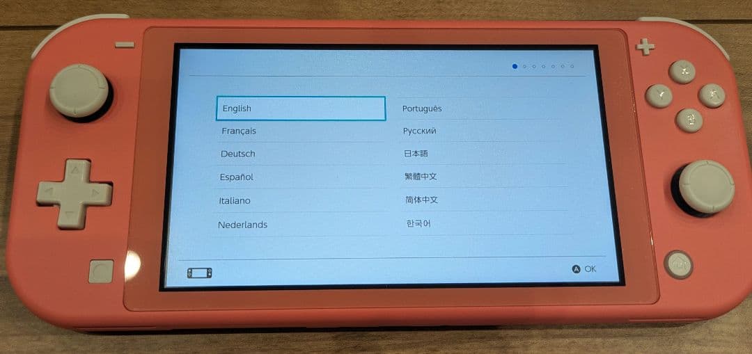 Nintendo Switch Lite(コー ラル)とスリムハードポーチ