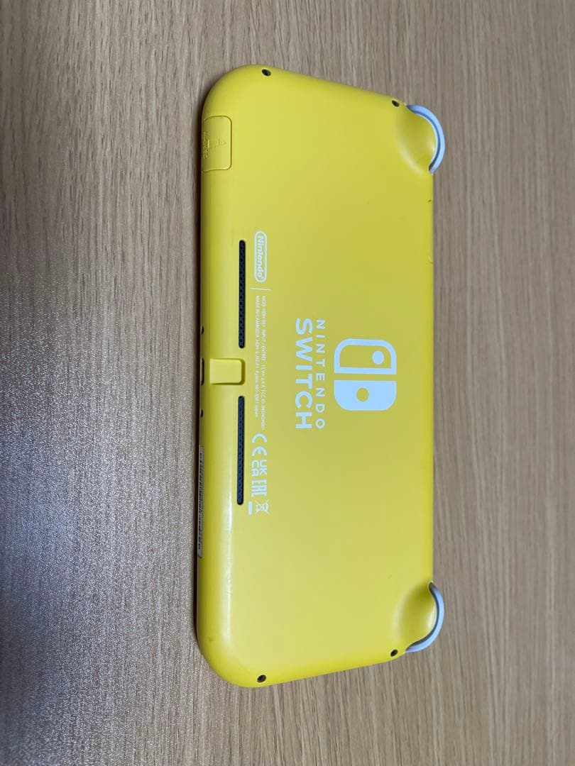 Nintendo Switch Lite イエロー　中古