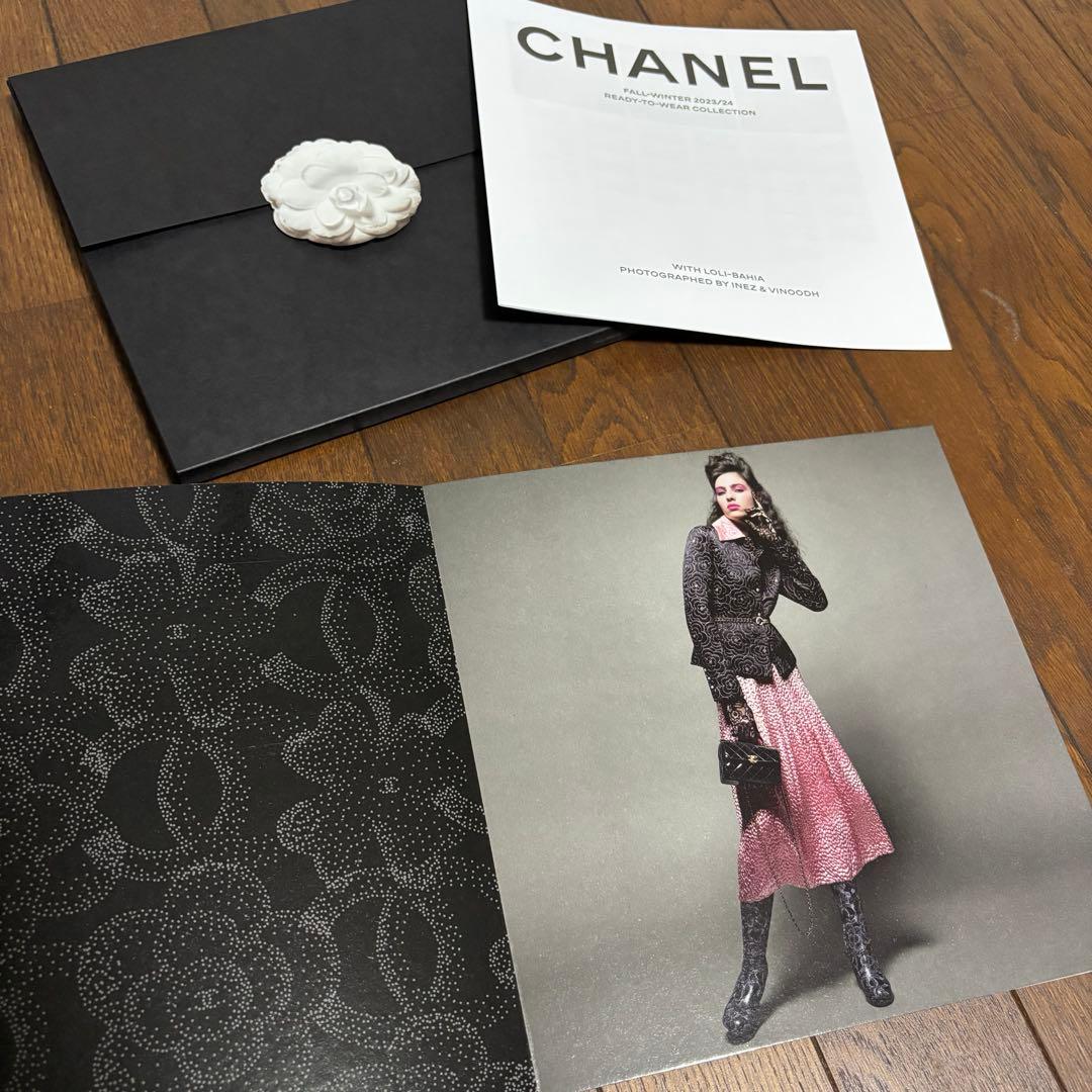 CHANEL カタログ２冊